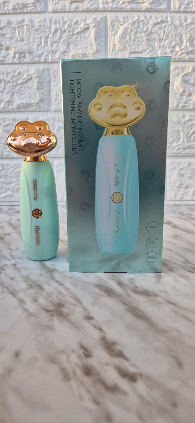 Masajeador facial con forma Ergonómica