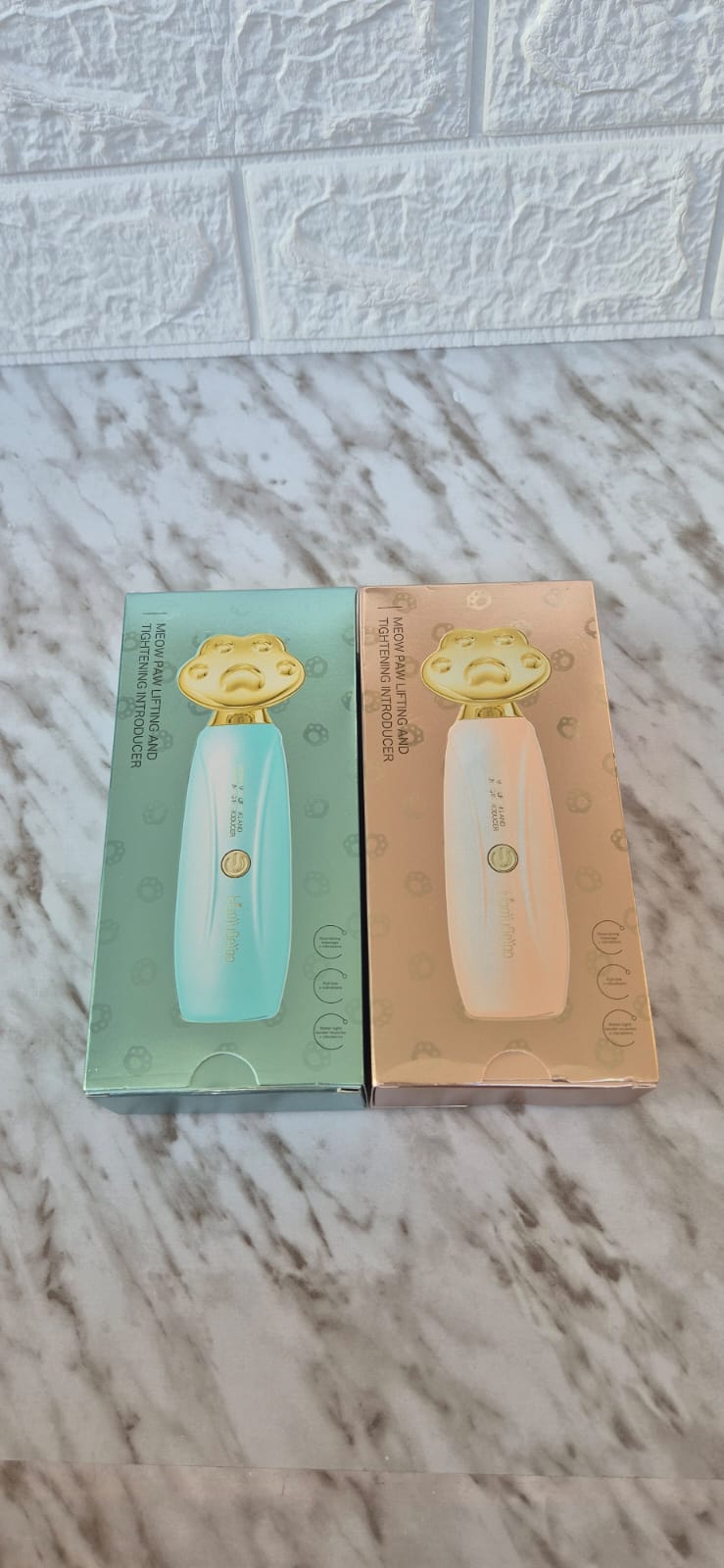 Masajeador facial con forma Ergonómica