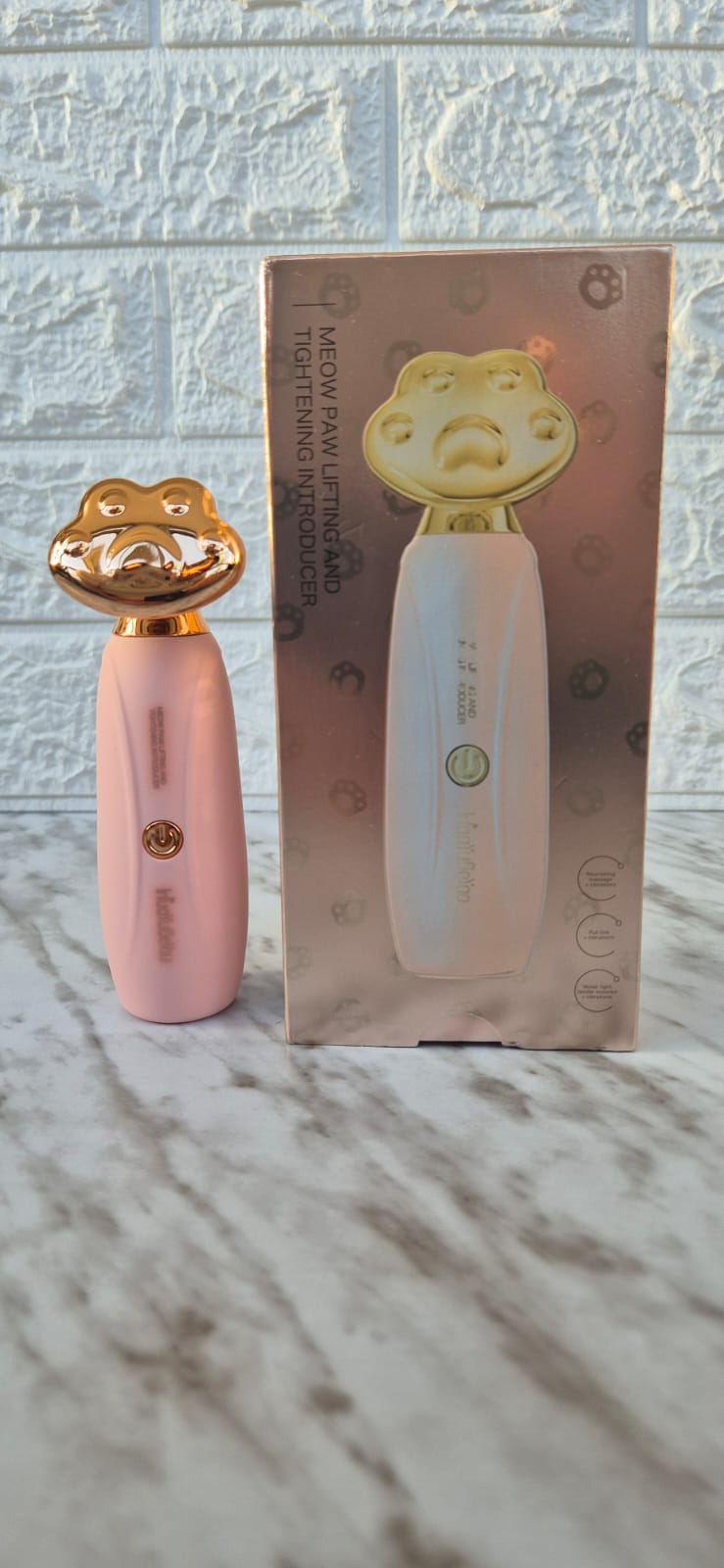 Masajeador facial con forma Ergonómica