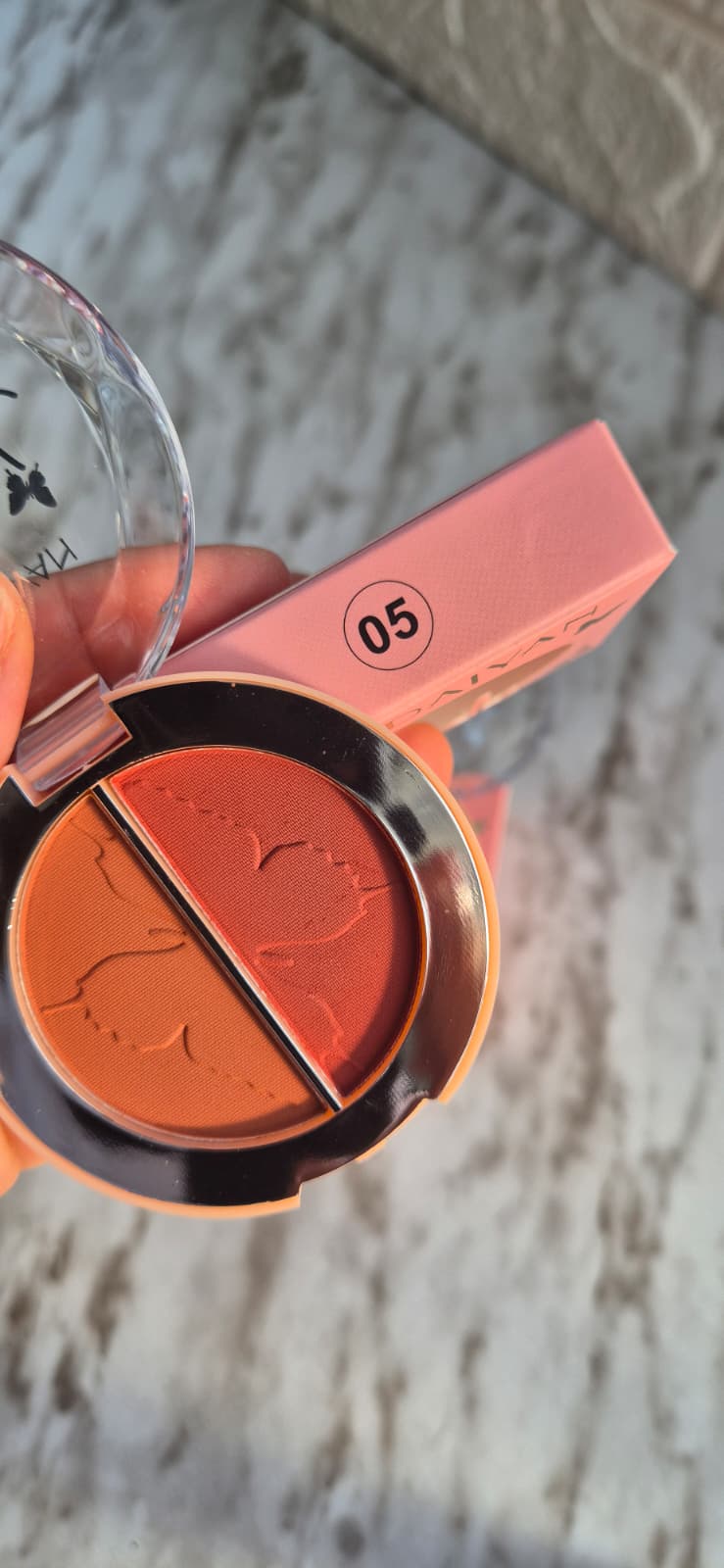 Blush + iluminador compacto